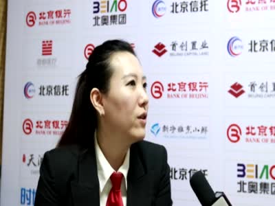 视频-专访美女裁判李安:期待执裁塞尔比vs丁俊晖