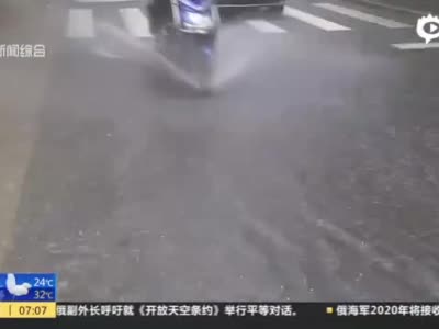 视频｜上海：高考日撞上持续降雨 各方多举措联手护考