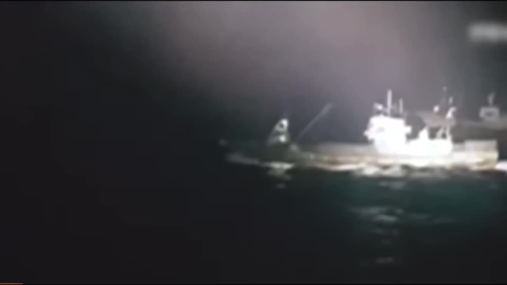 韩海警又对中国渔船开火：发射900发子弹驱离
